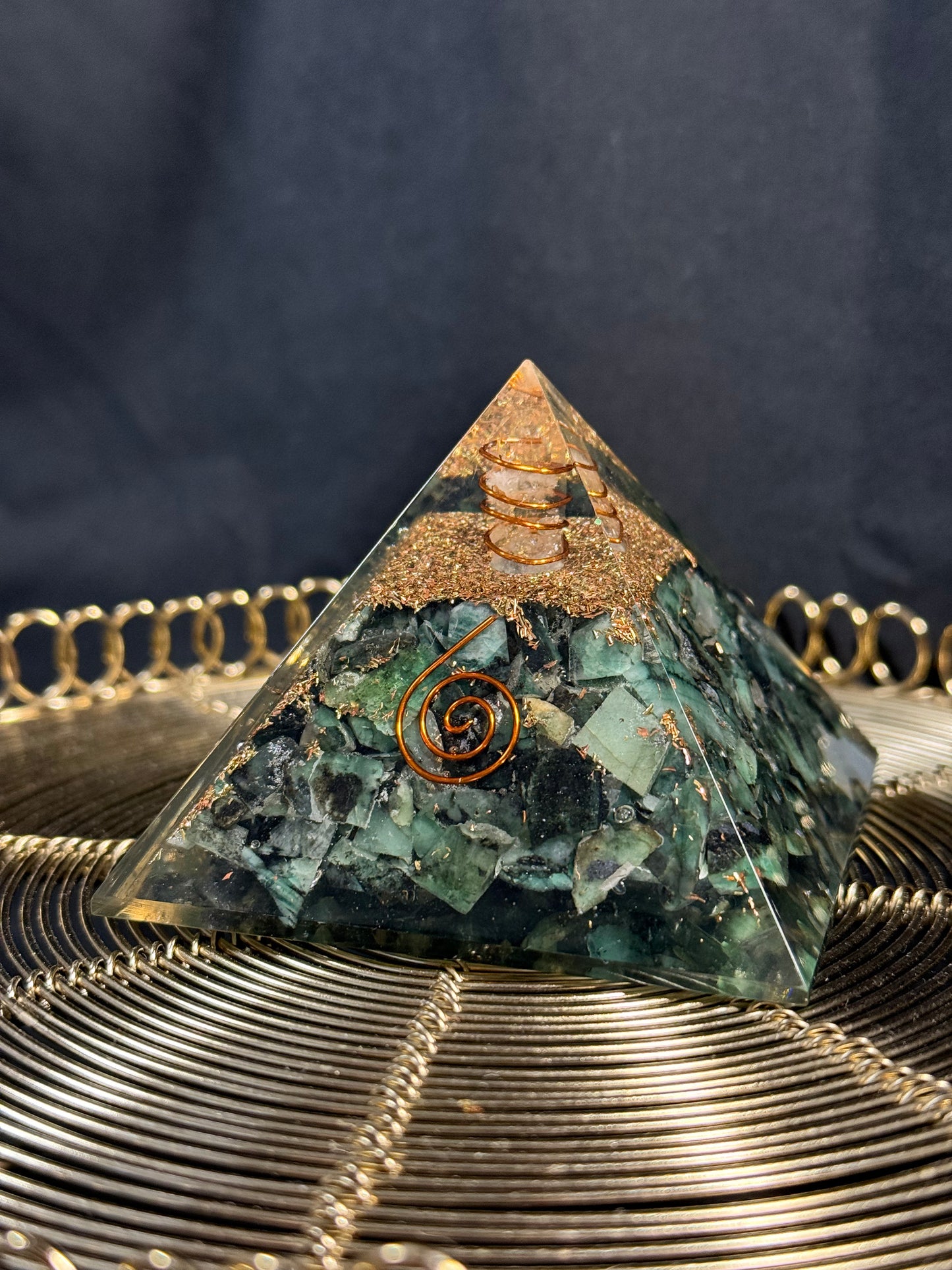 Orgonit Pyramide Smaragd - Energie