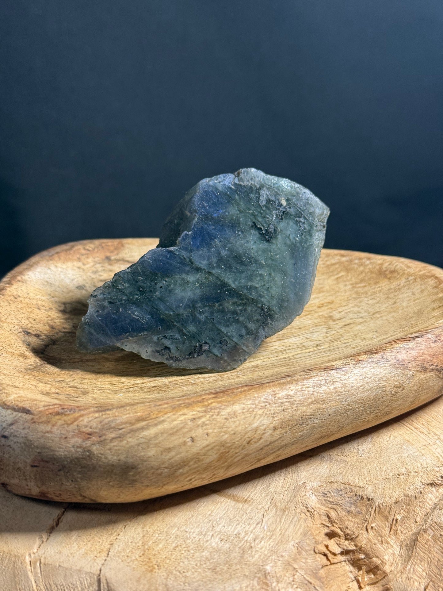 Labradorit - Lichtstein der Transformation, Intuition & Heilung