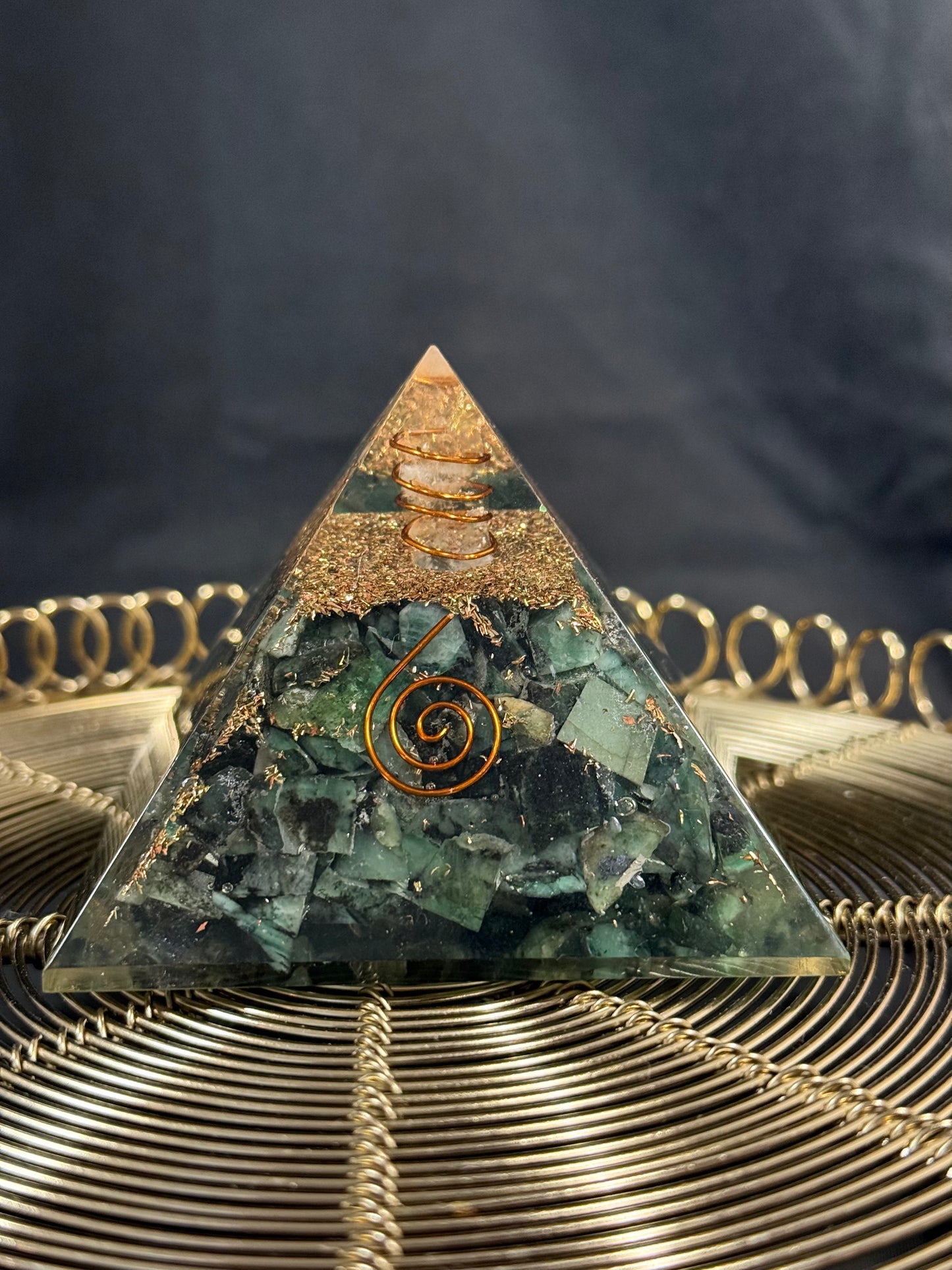 Orgonit Pyramide Smaragd - Energie