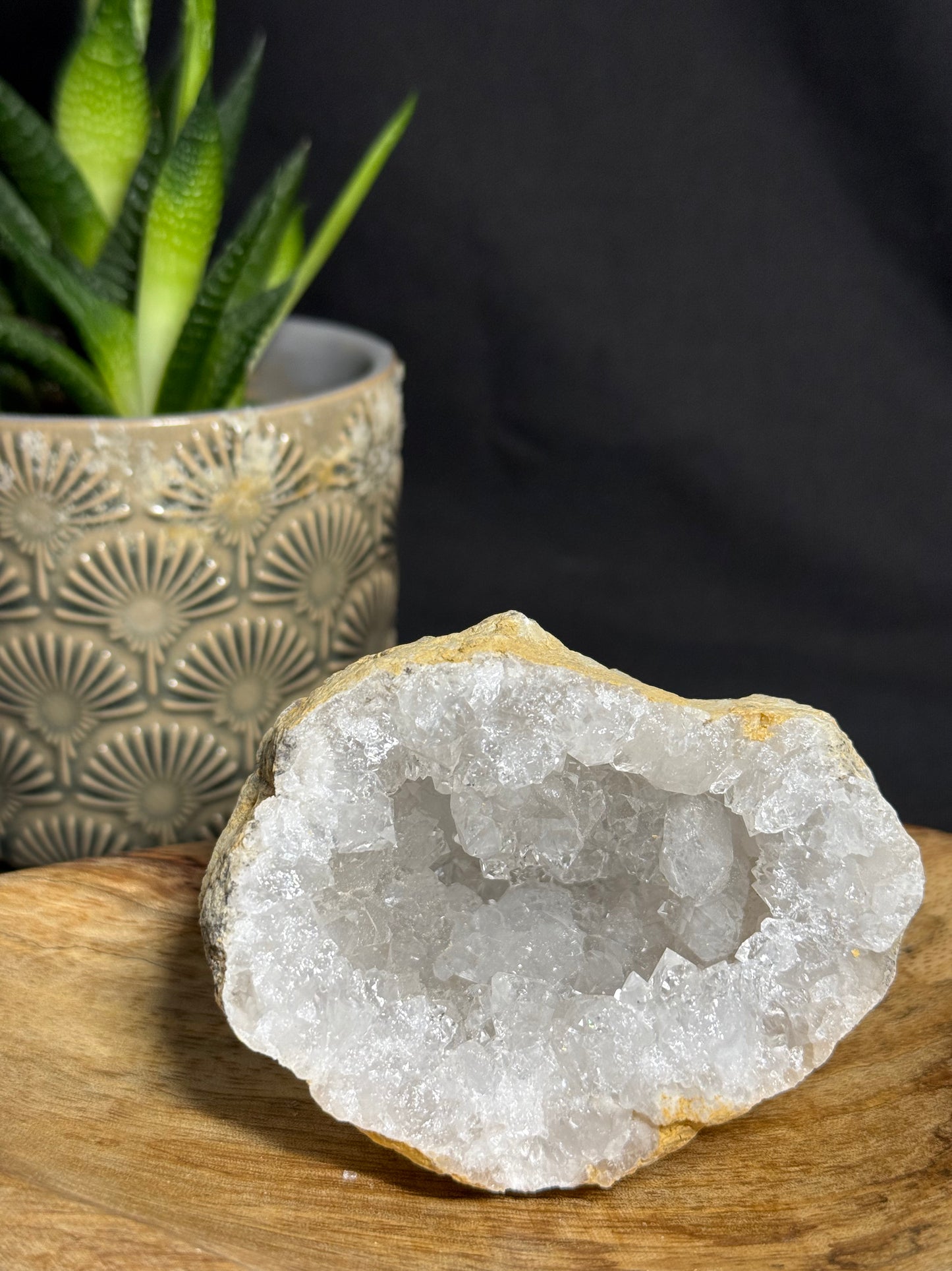 Bergkristall Geode - Licht & Klarheit