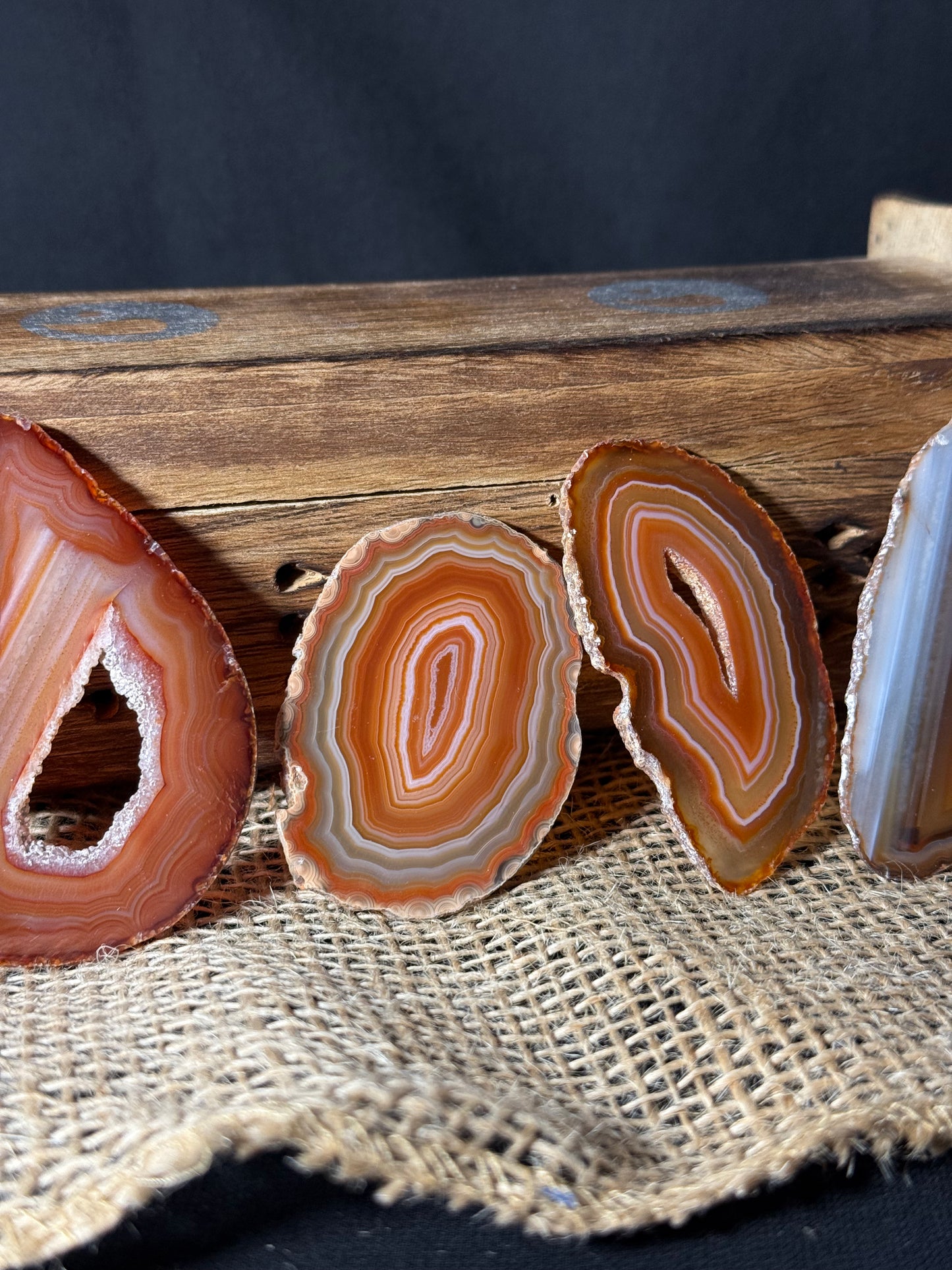 Achat - Scheiben (Mini-Geoden) rotbraun-  Energie des Feuers & der Erdung